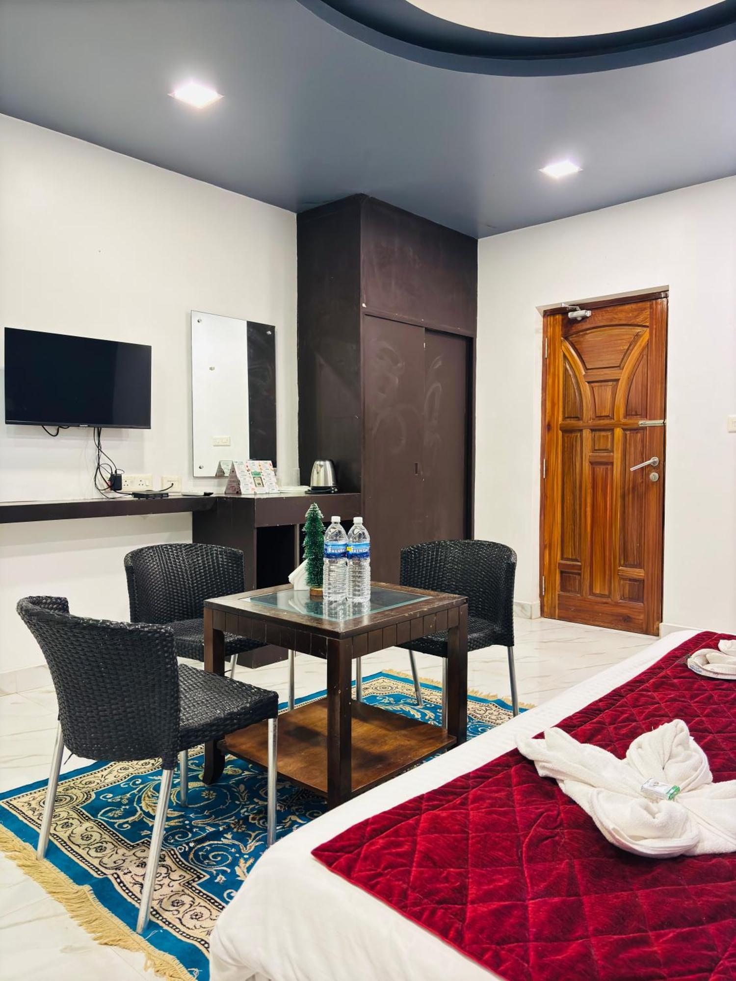 The Elite Beachview Pondicherry Exteriör bild