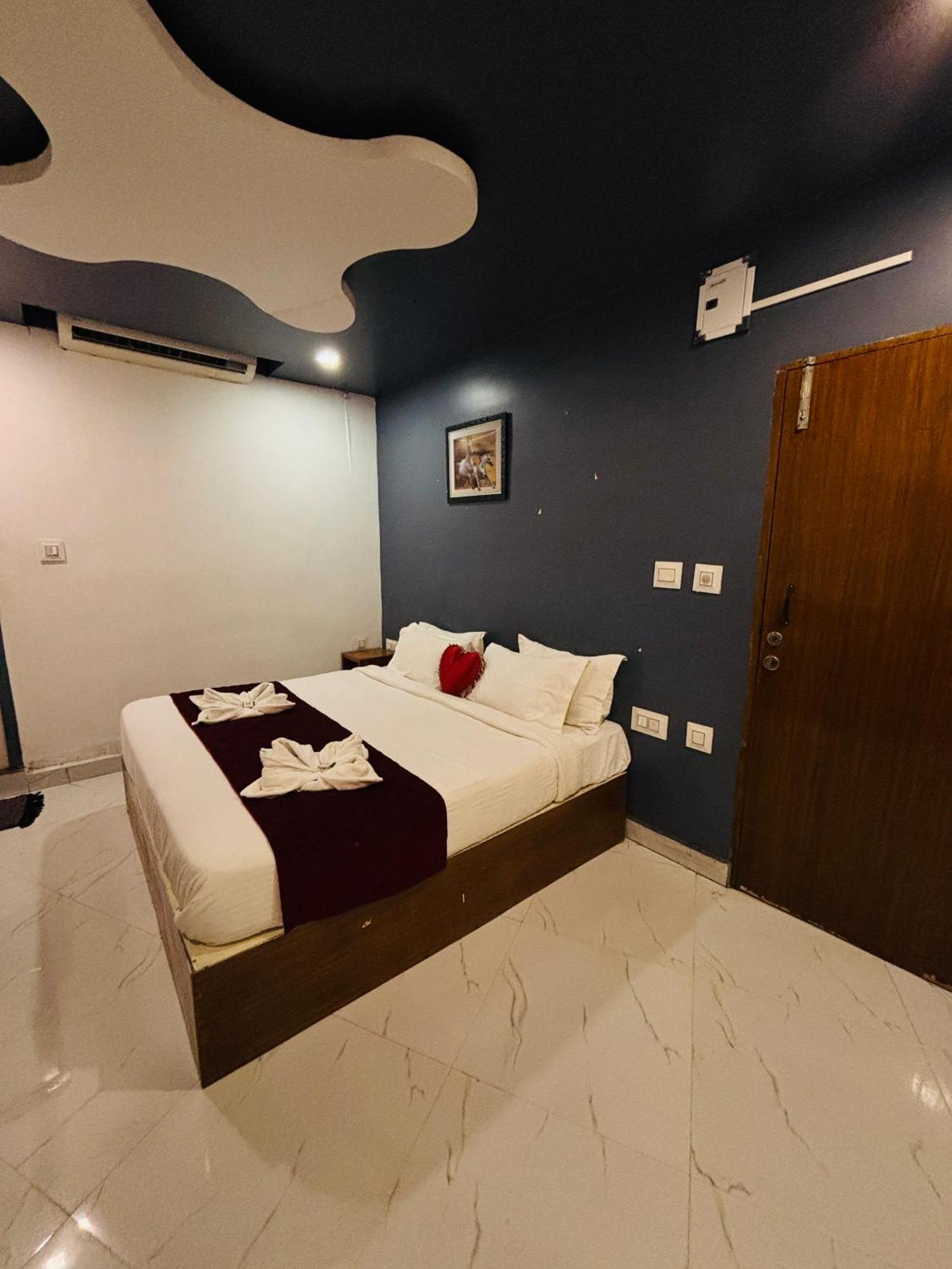 The Elite Beachview Pondicherry Exteriör bild